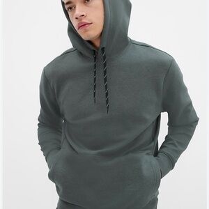 GAP Fit Performance Men's Black Hooded Sweatshirt / Size XS / Brand NWT